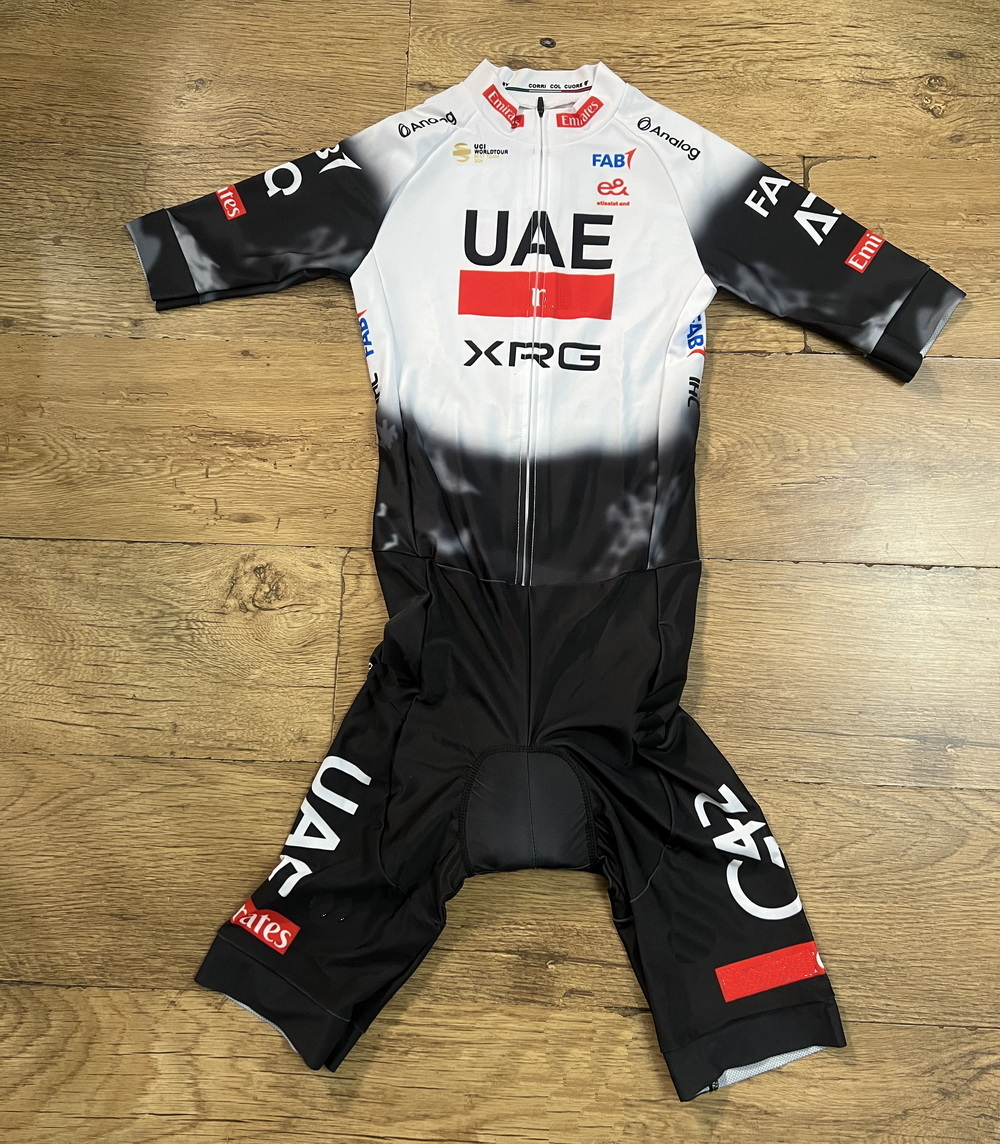 LASER CUT Skinsuit 2025 2026 U – Cycling Gear Leaderboard Bewertung und Preis